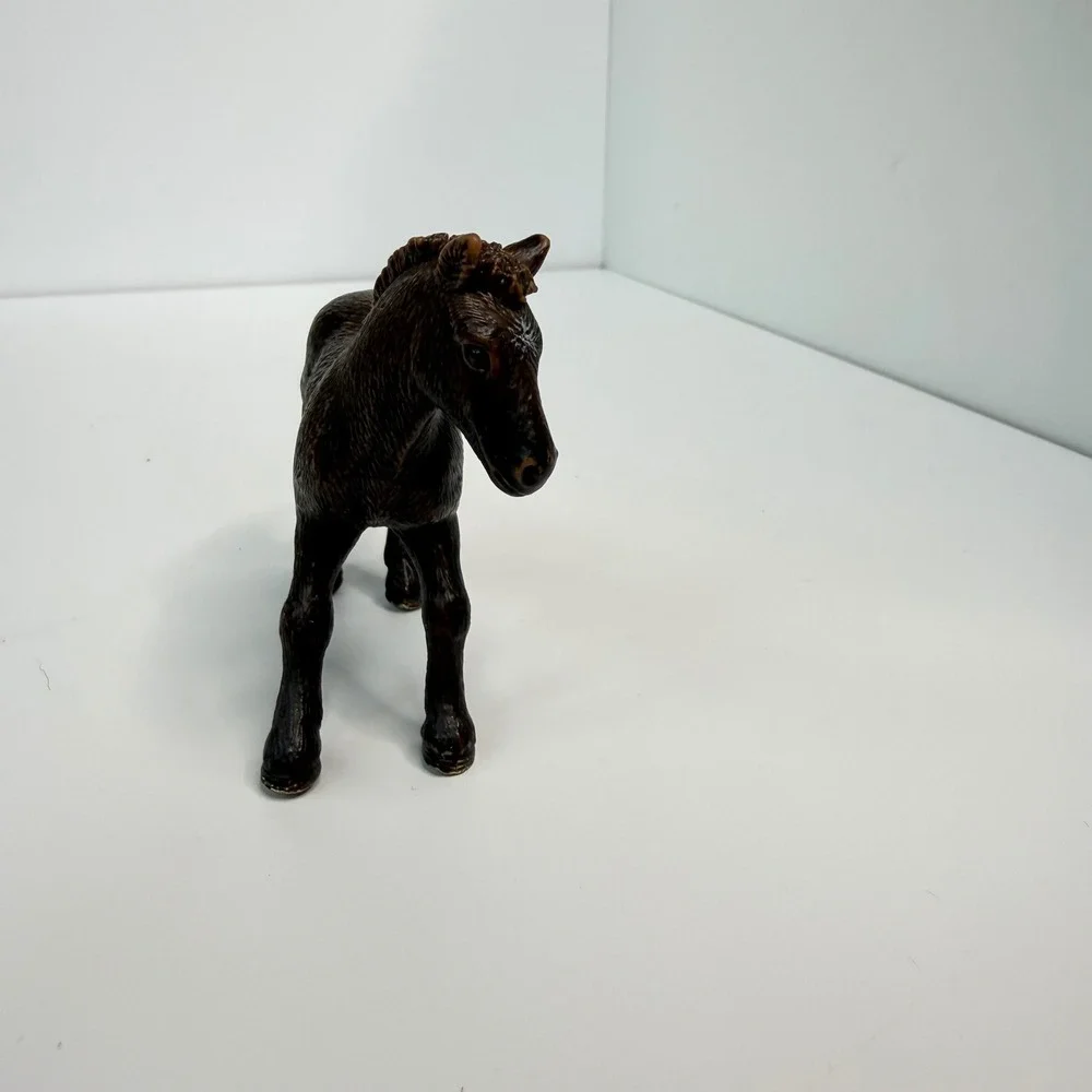 Schleich Horse Foal Figure Unisex OS Brown 2007 Realistic Animal Toy Collectible
